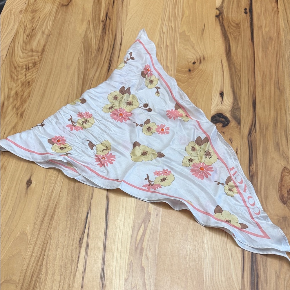 Coach CH108 Floral Cluster Diamond Silk Scarf Wild Flower Chalk Vanilla